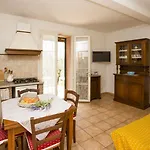Tenuta De Fanti بيبونا